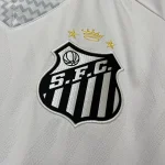 camisa-santos-titular-home-i-2025-2026-masculino-branco-neymar-guilherme-soteldo-escudo-clube-jpg-eac971fd7c28